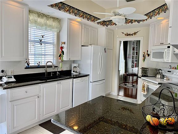 4th image of 5530 Octonia Pl