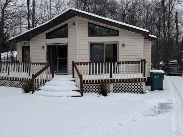 9203 Westwood Dr, Tobyhanna, PA 18466