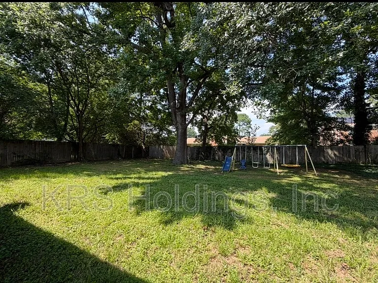 4508 Regent Dr — Photo 11