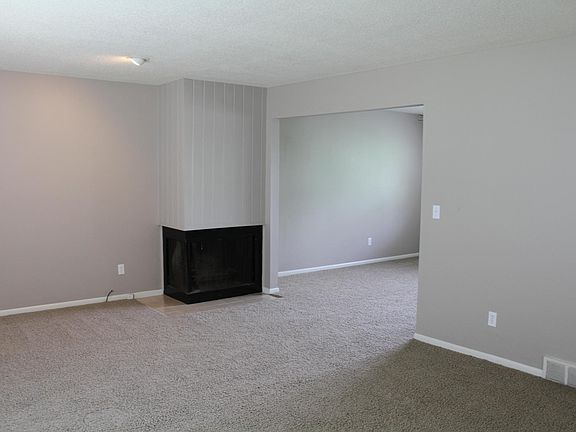 2nd image of 1130 S 118th St