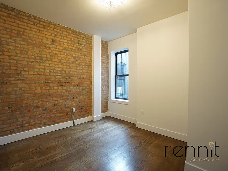 1689 Gates Ave #3F — Photo 8