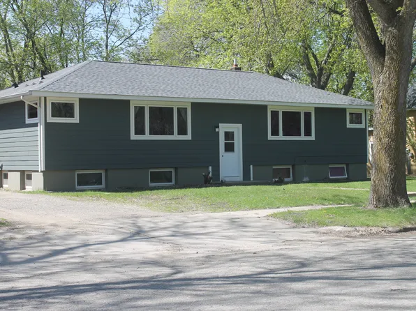 1217 Litchfield Ave SW #3, Willmar, MN 56201