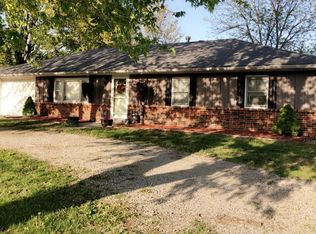1403 S Saint Louis St, Concordia, MO 64020