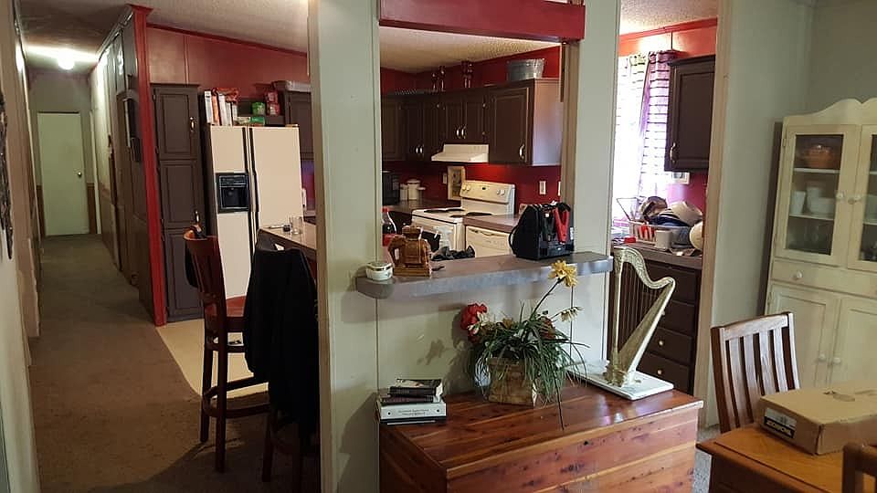 2nd image of 3194 Hallmark Dr