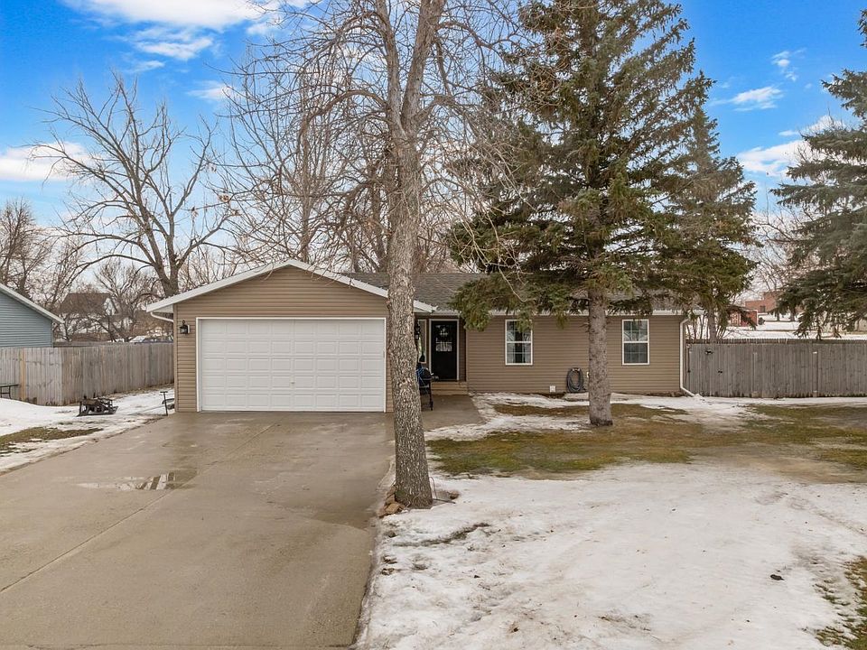 1st image of 203 Knudson St