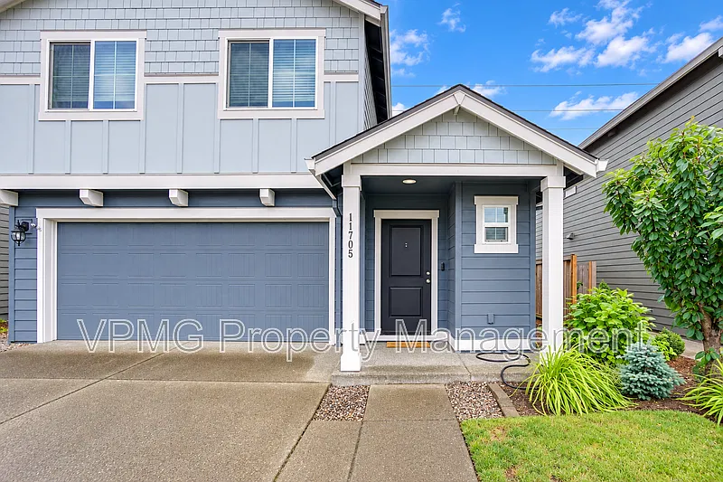 4 bed, 2.5 bath, 1684 sqft, $2,690 — Photo 2