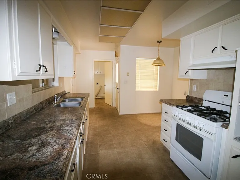 26401 Cedar Crest Dr — Photo 7