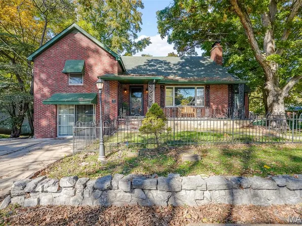 10 Hill Dr APT D-e, Fairview Heights, IL 62208