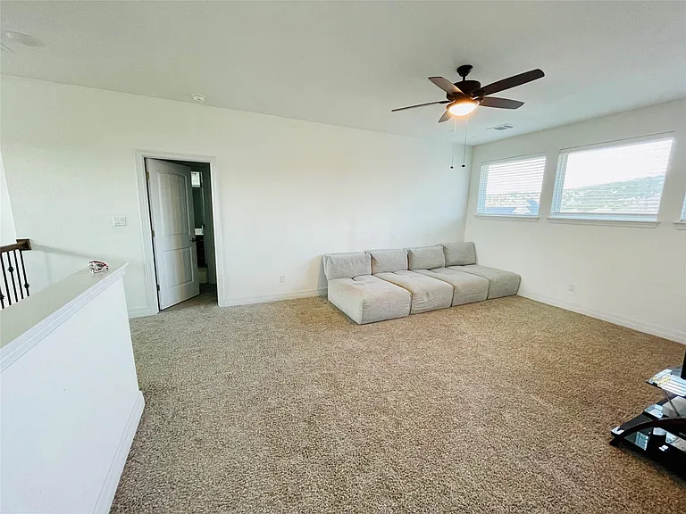 18001 Dufour Dr — Photo 23