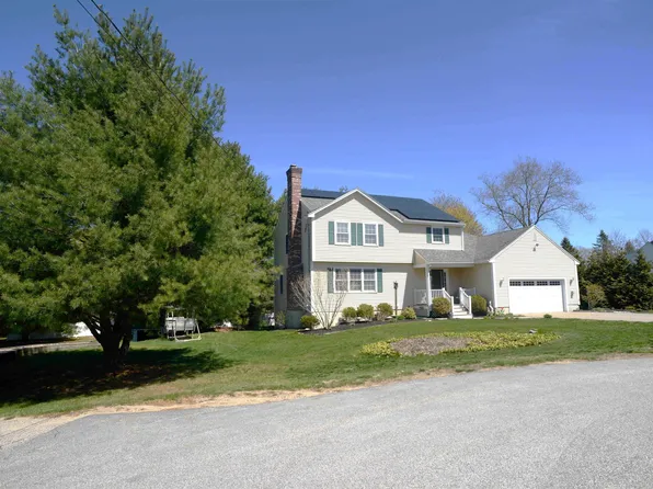 4 Shannon Drive, Stratham, NH 03885