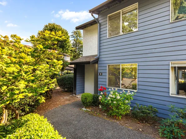 280 Newport Way NW #B-15, Issaquah, WA 98027