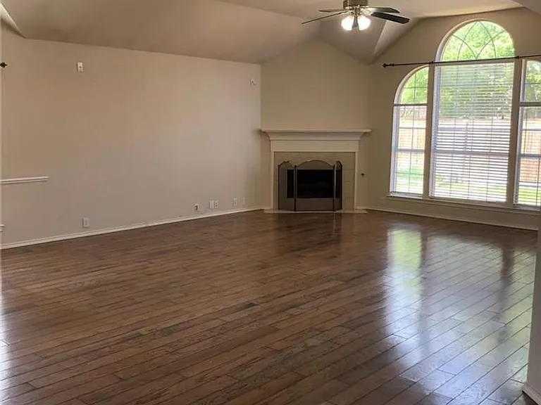 2521 Allegro Ln — Photo 25