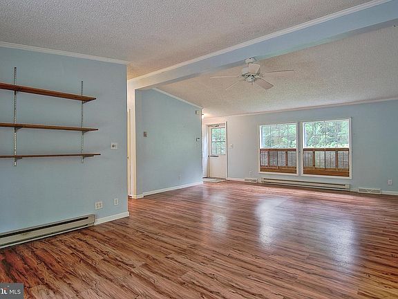 4th image of 242 Congo Niantic Rd