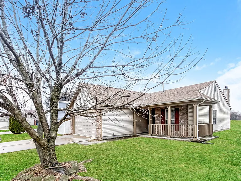 5384 Lakeside Manor Dr — Photo 3