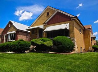 8259 S Troy St, Chicago, IL 60652