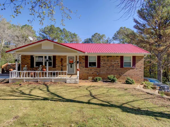 335 Shanna Dr, Selmer, TN 38375