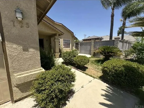 725 18th Place, Delano, CA 93215