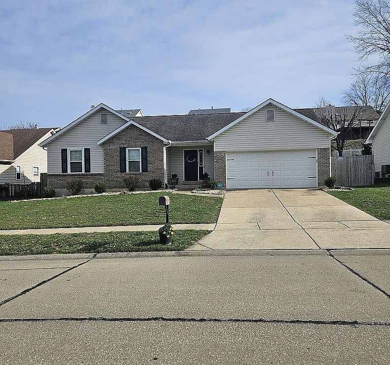 1st image of 3425 Cottonwood Dr