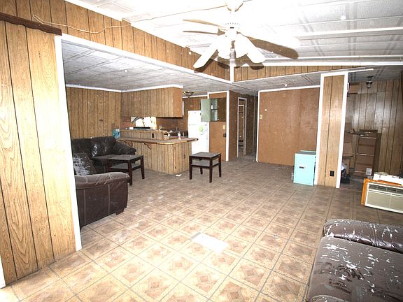 5th image of 205 N Commercial Ave #11