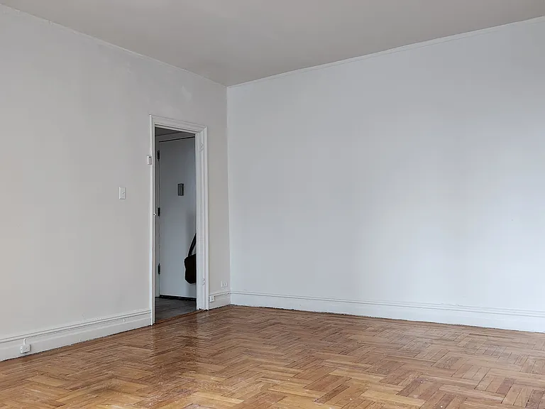711 W 171st St #68 — Photo 2