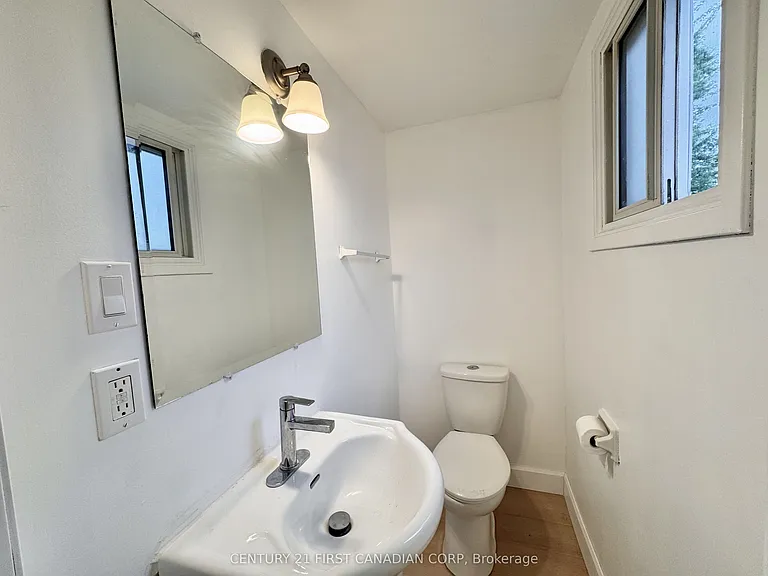 841 Jalna Blvd — Photo 8