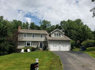 22 Blackberry Rd, Trumbull, CT 06611