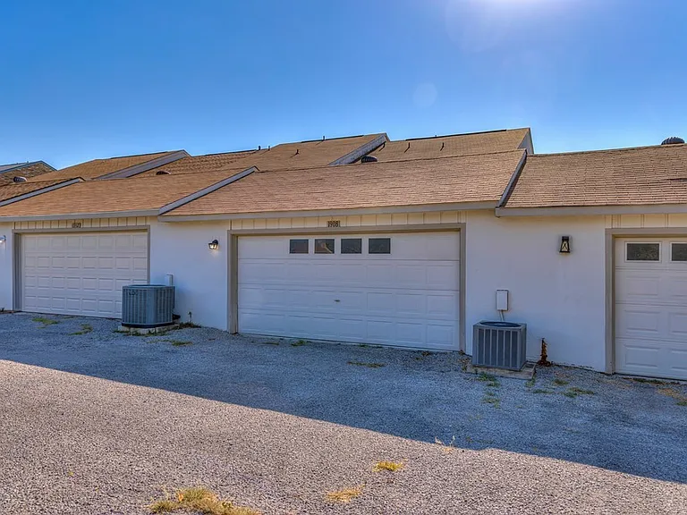 1908 Leslie Dr — Photo 24