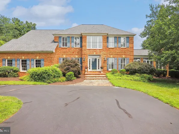 12333 Briarbush Ln, Rockville, MD 20854