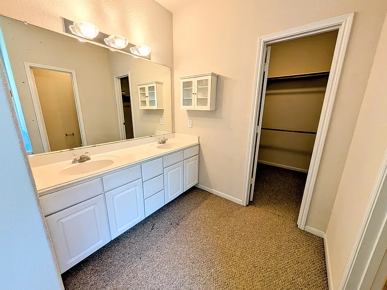 double sinks master bathroom