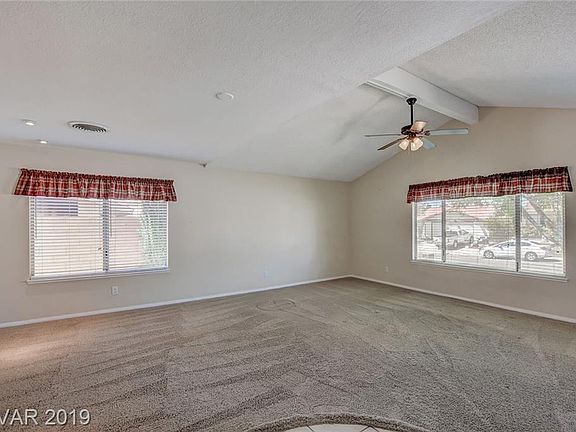 5th image of 1519 Sandra Dr