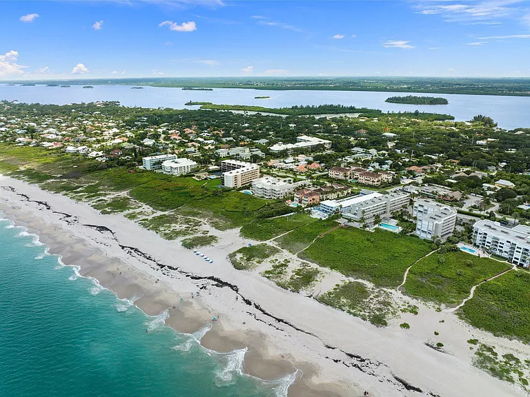 1517 Ocean Dr #10 — Photo 11