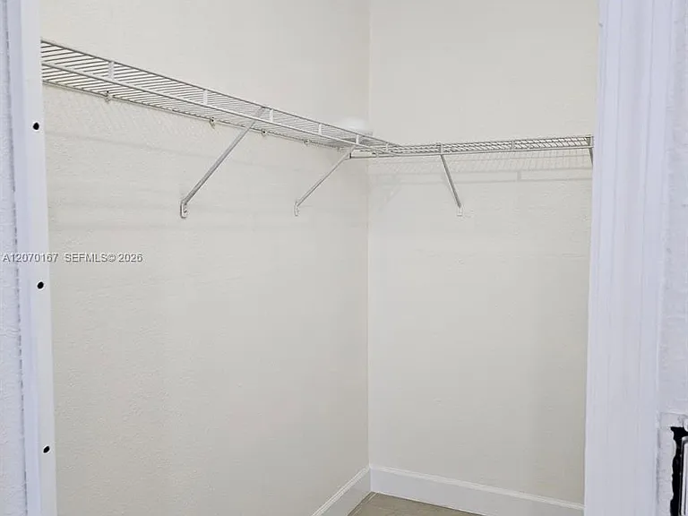 2551 SE 16th Ter #103 — Photo 13