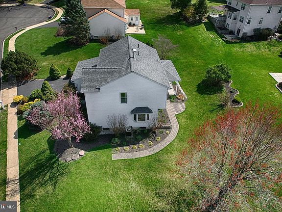 5th image of 500 Ridgerun Ln