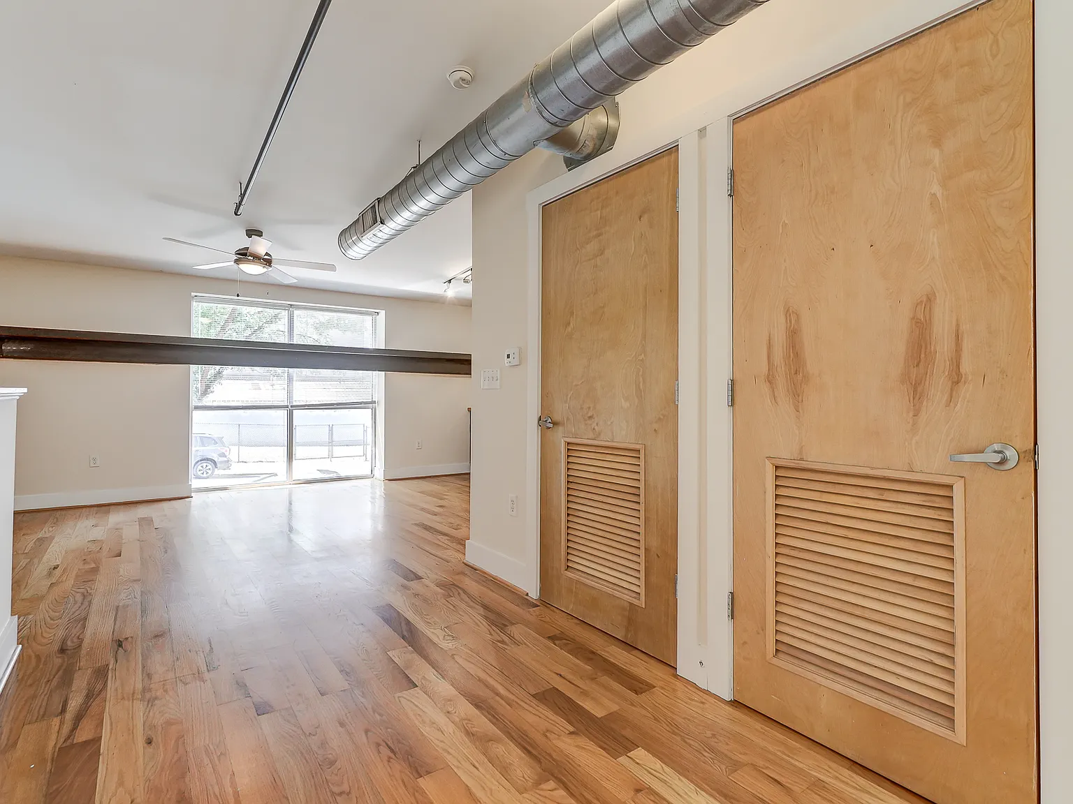 1 bed, 724 sqft, $1,295 — Photo 4