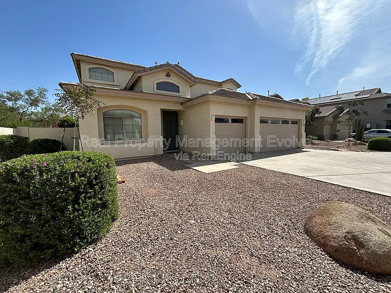 9707 S 45th Ave — Photo 4