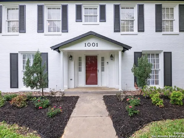 1001 N Adams St., Beeville, TX 78102