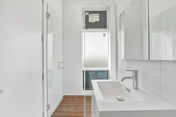 Sold by One Home Line Realty | media 8