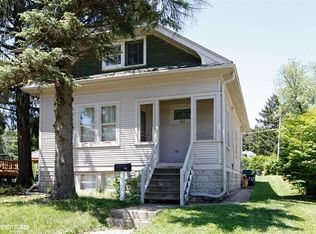 220 S Lincoln St, Westmont, IL
