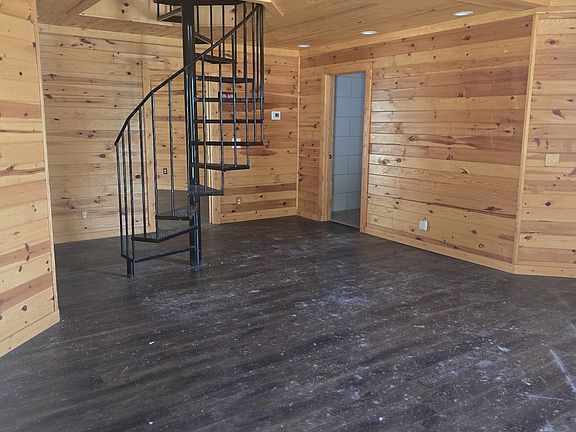 5th image of 1805 Chandler Rd