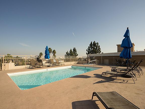 5th image of 200 N Almont Dr APT 306