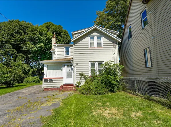 32 Evergreen St, Rochester, NY 14605
