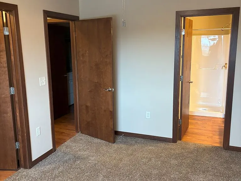 122-128 Mainline Dr — Photo 10