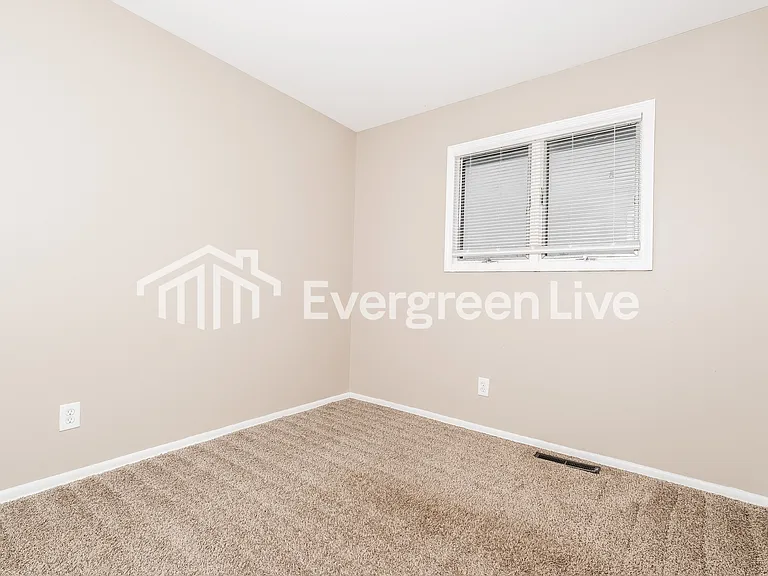 1356 Benvue Dr — Photo 8