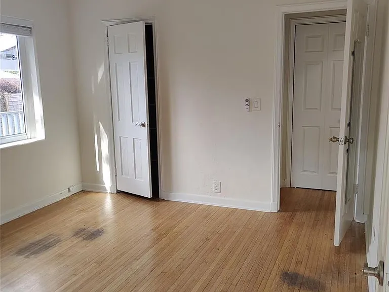 733 NE 18th Ave — Photo 31