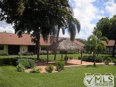 Garden view from rear lanai.