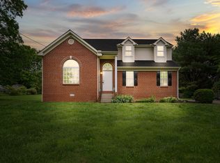 119 Coach Dr, White Bluff, TN 37187