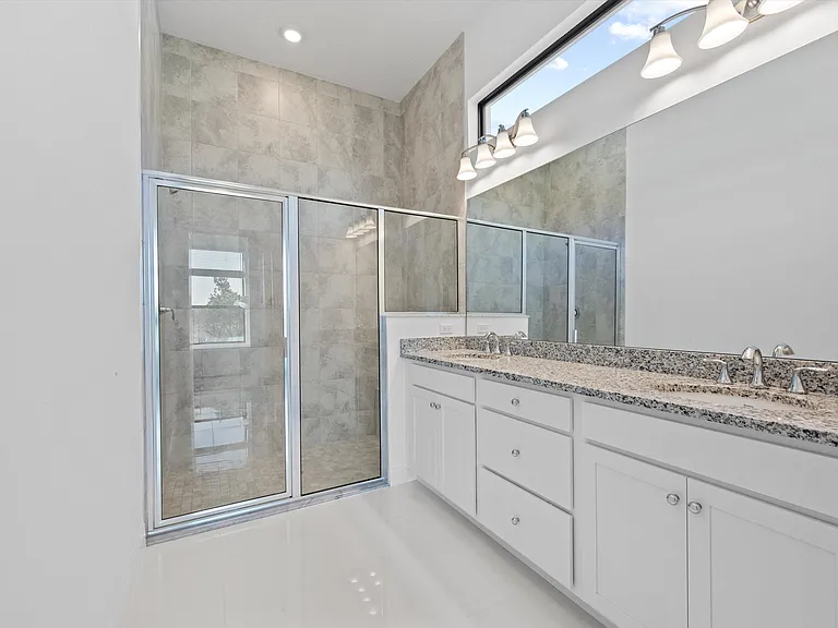 4823 Saint Armands Way — Photo 16