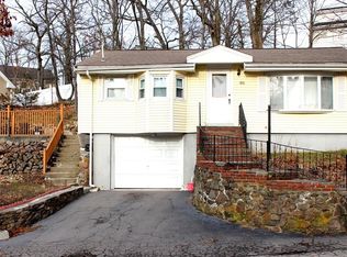 50 Circuit Rd, Quincy, MA 02169