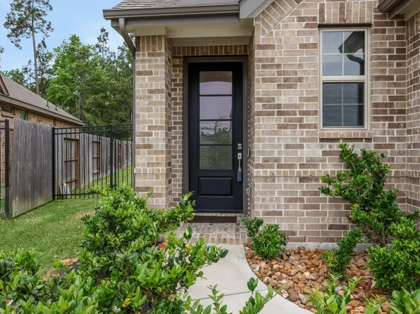 4933 Chester Lake Ln, Porter, TX 77365