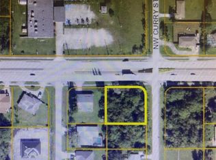 402 SW Curry St, Port Saint Lucie, FL 34983